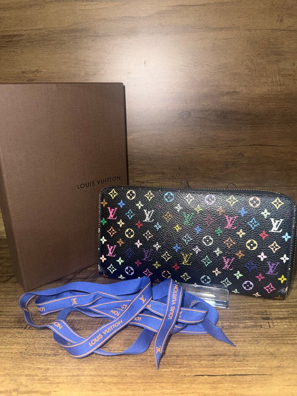 Louis Vuitton Murakami Monogram Multicolore Zippy Wallet Noir with box & ribbon